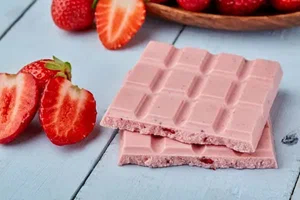 تصویر 3 از خرید شکلات توت فرنگی + قیمت فروش استثنایی